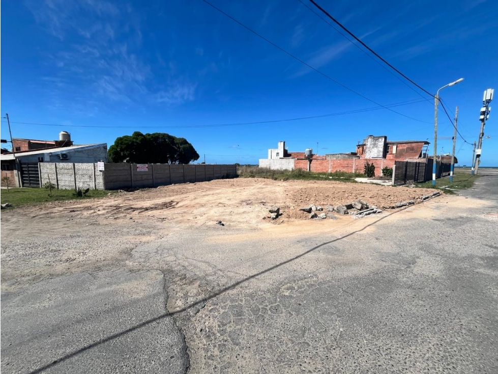 LATORRE PROP. VENDE HERMOSO LOTE A METROS DEL MAR — foto 2