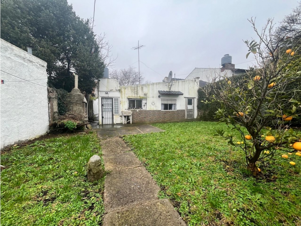 LATORRE PROP. VENDE CASA 3 AMB CON PARQUE - 2