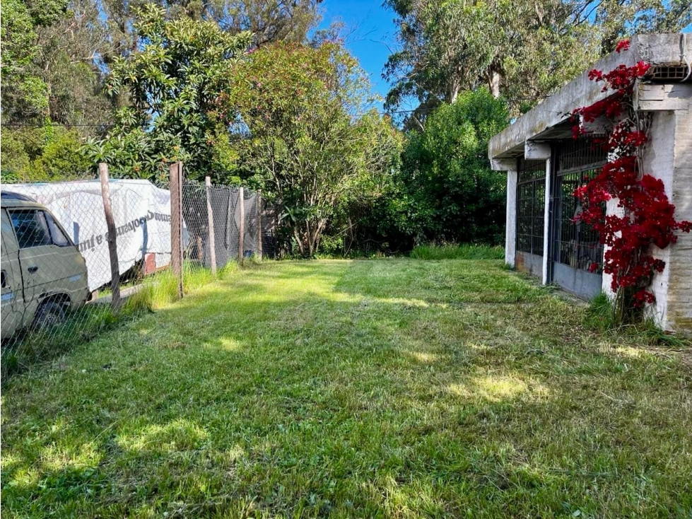 LATORRE PROP. VENDE CASA 3 AMB. FRENTE AL PARQUE CAMET — foto 2