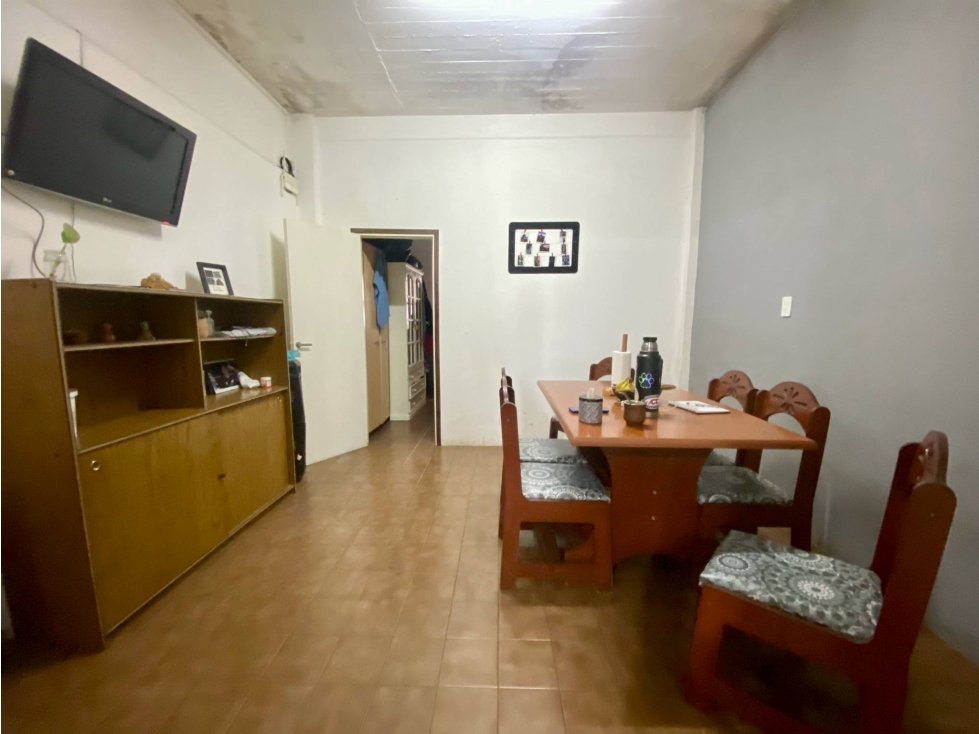 LATORRE PROP. VENDE CASA CON DEPOSITO Y TALLER — foto 6