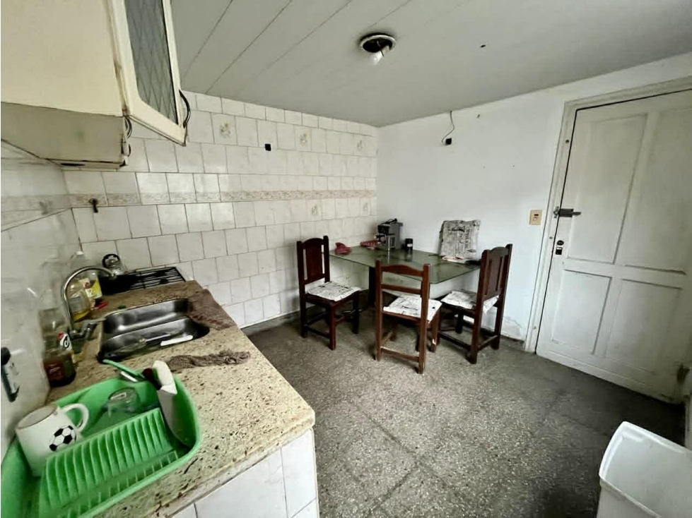 LATORRE PROP. VENDE CASA CON GALPON - ZONA AV. CONSTITUCION — foto 6