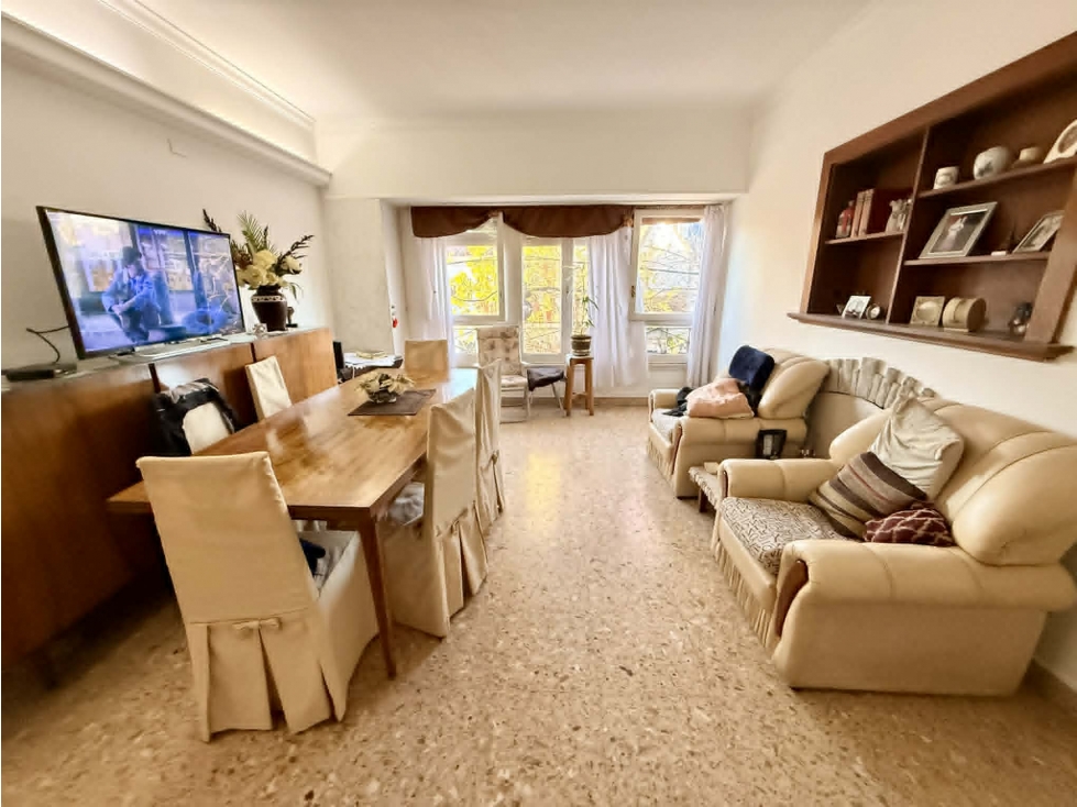LATORRE PROP. VENDE DEPTO 3 AMB. MUY LUMINOSO