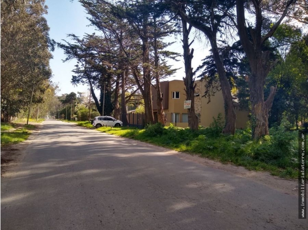 LATORRE PROP. VENDE LOTE SOBRE GANDHI - FRENTE AL PARQUE