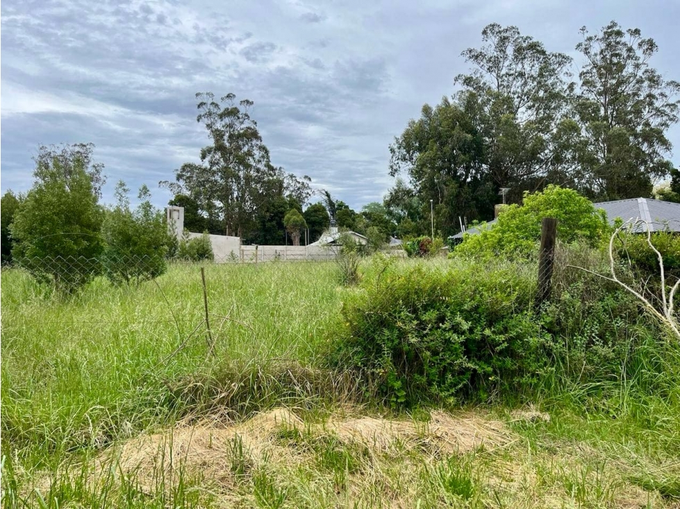 LATORRE PROP. VENDE LOTE BALDIO EN BARRIO EL SOSIEGO — foto 3