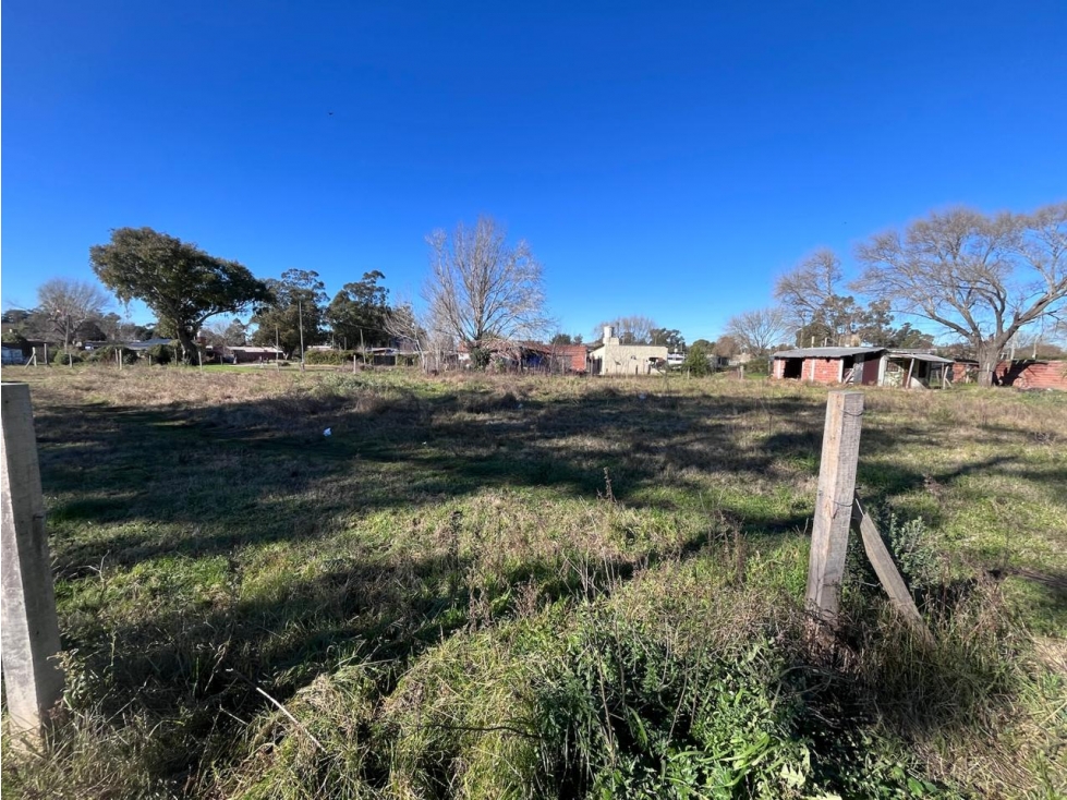 LATORRE PROP VENDE LOTE EN B° LAS DALIAS — foto 2