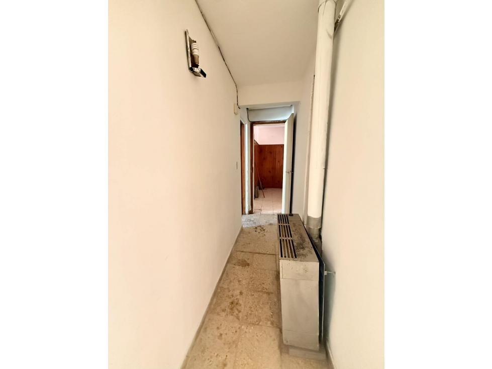LATORRE PROP. VENDE CHALET 4 AMB CON PARQUE — foto 4