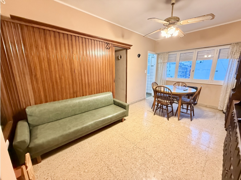 LATORRE PROP. VENDE DEPTO 2 AMB AL FRENTE - CENTRO - 3
