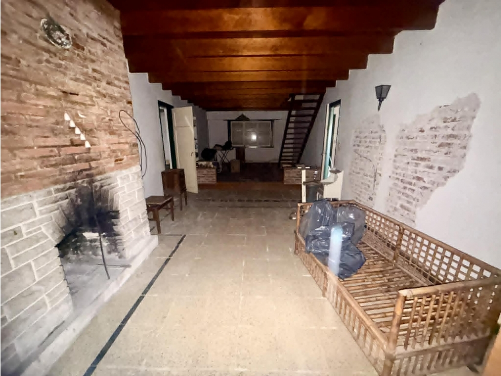 LATORRE PROP. VENDE CHALET 5 AMB. EN LA FLORIDA - 4