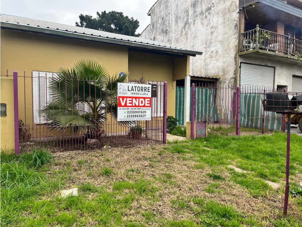 LATORRE PROP. VENDE CASA CON AMPLIO PARQUE - APTO CREDITO - 3