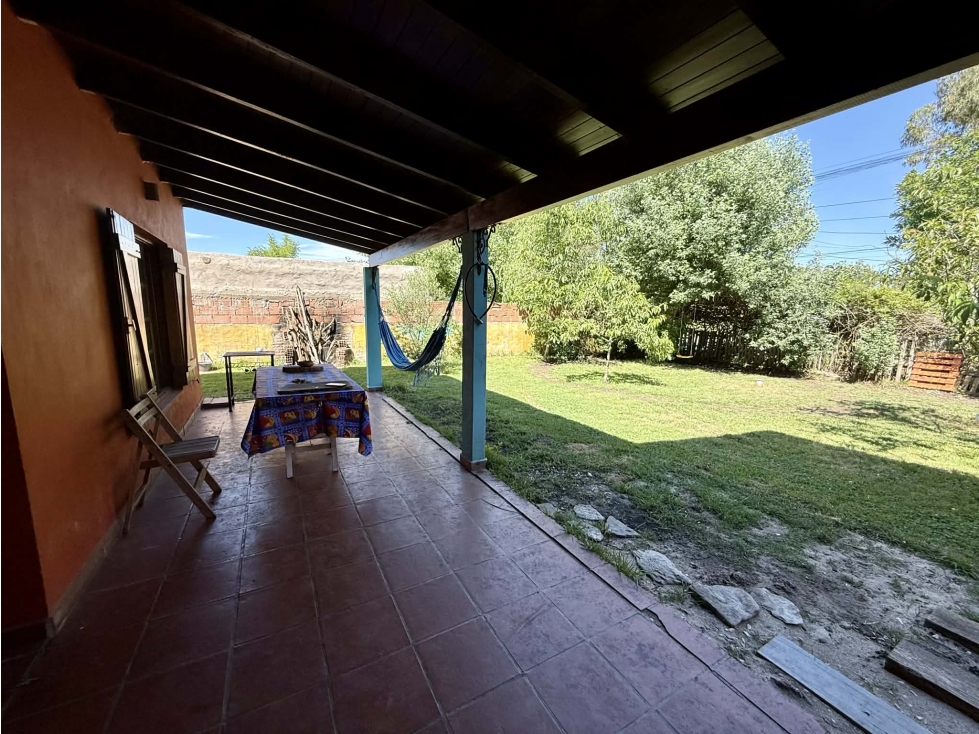 LATORRE PROP. VENDE CASA CON PARQUE - CAMET NORTE - 3