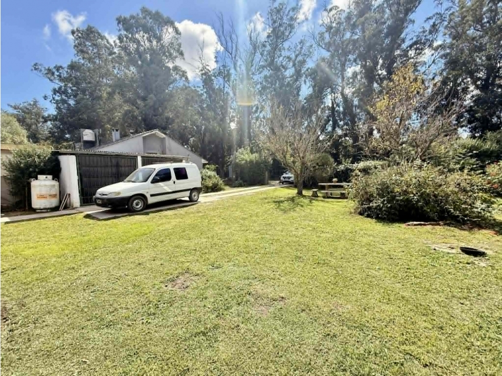 LATORRE PROP. VENDE CASA DE 4 AMB CON GARAGE