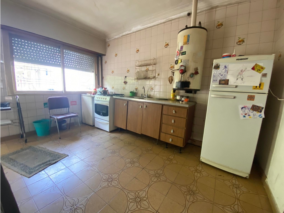 LATORRE PROP. VENDE CHALET 3 AMB + DEPTO + QUINCHO — foto 3