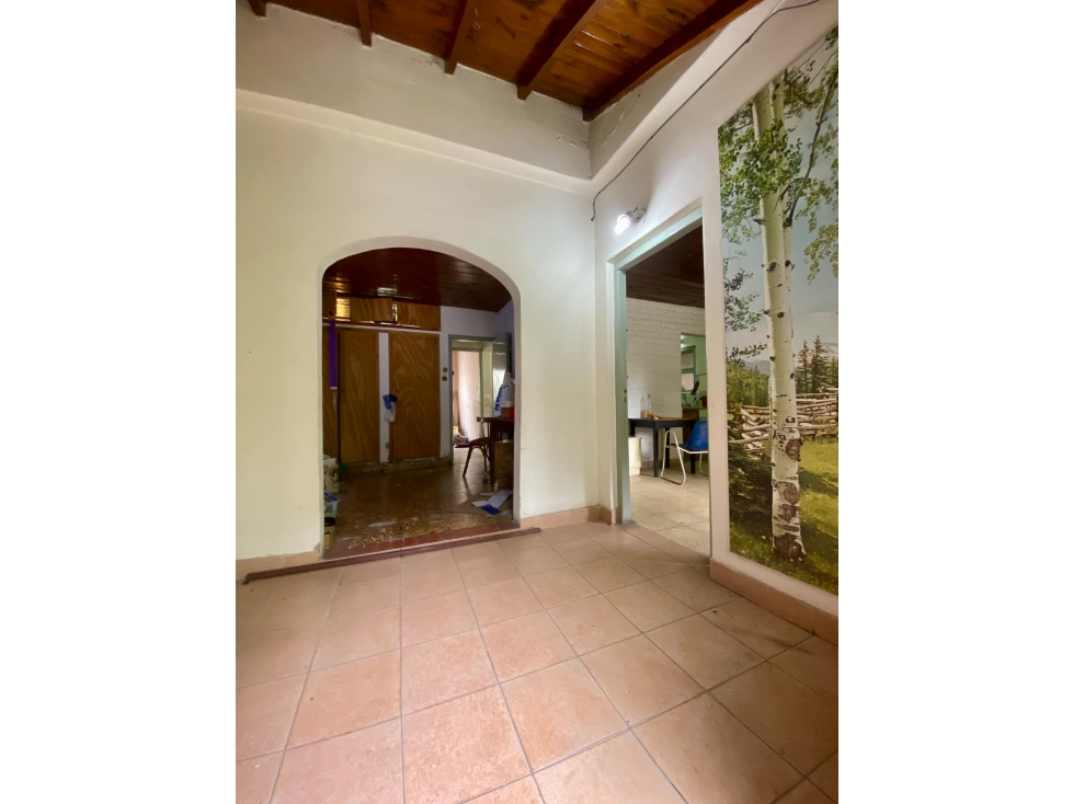 LATORRE PROP. VENDE CASA DE 4 AMB CON PARQUE — foto 6