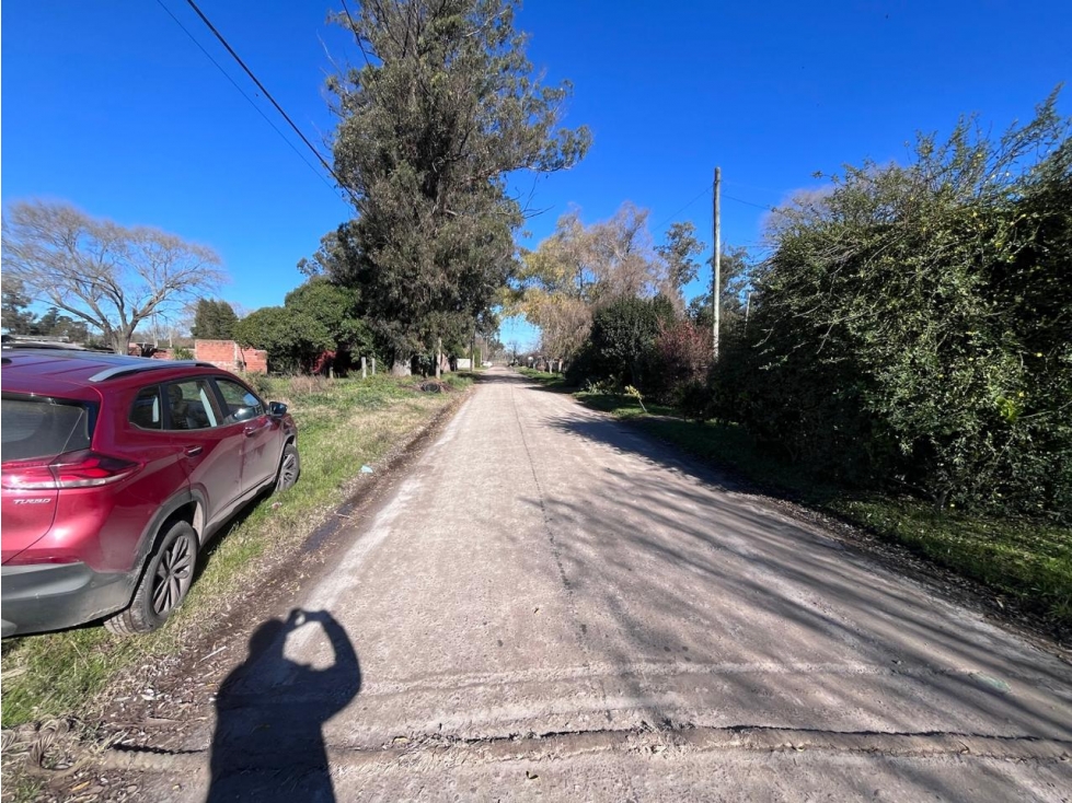 LATORRE PROP VENDE LOTE BALDIO EN LAS DALIAS — foto 2