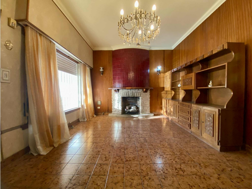 LATORRE PROP. VENDE CHALET C/ GARAGE EN ZONA CHAUVIN — foto 4