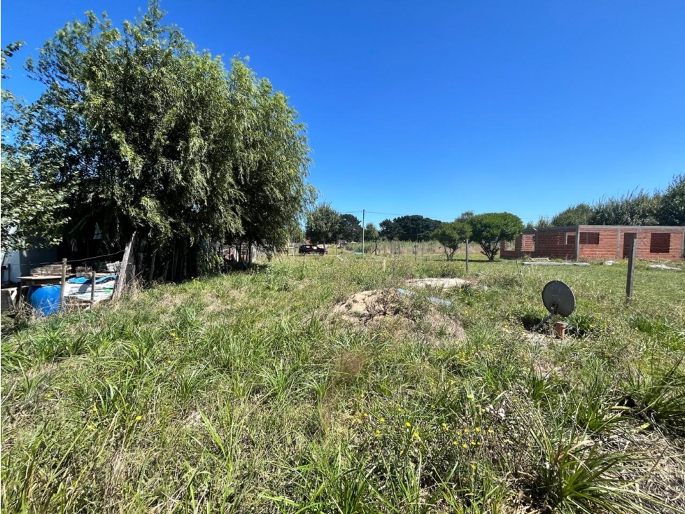 LATORRE PROP. VENDE HERMOSO LOTE EN FELIX U CAMET — foto 3