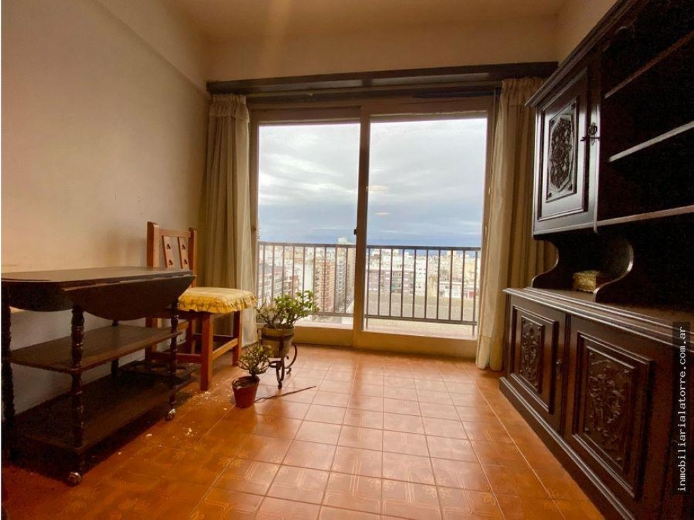 LATORRE PROP. ALQUILA DEPTO 3 AMB CON BALCON A LA CALLE — foto 4