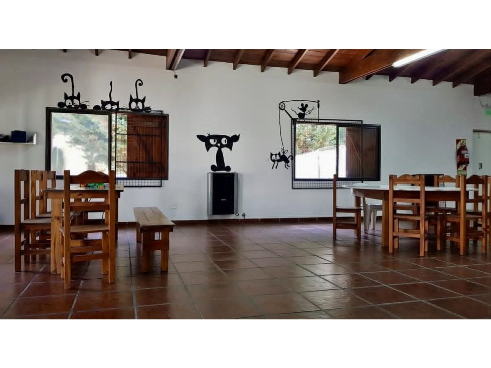 LATORRE PROP. ALQUILA CASA PARA USO COMERCIAL - 4