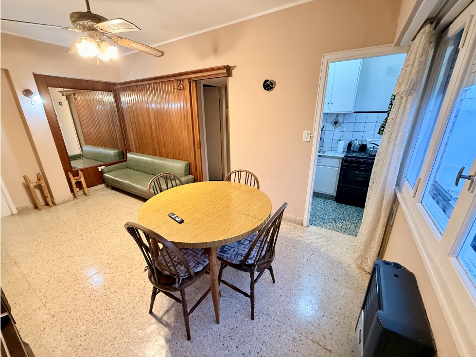 LATORRE PROP. VENDE DEPTO 2 AMB AL FRENTE - CENTRO - 4