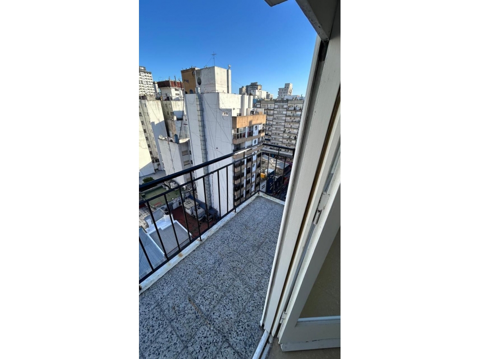 LATORRE PROP. VENDE DEPTO 2 AMB. EN EL CENTRO — foto 3