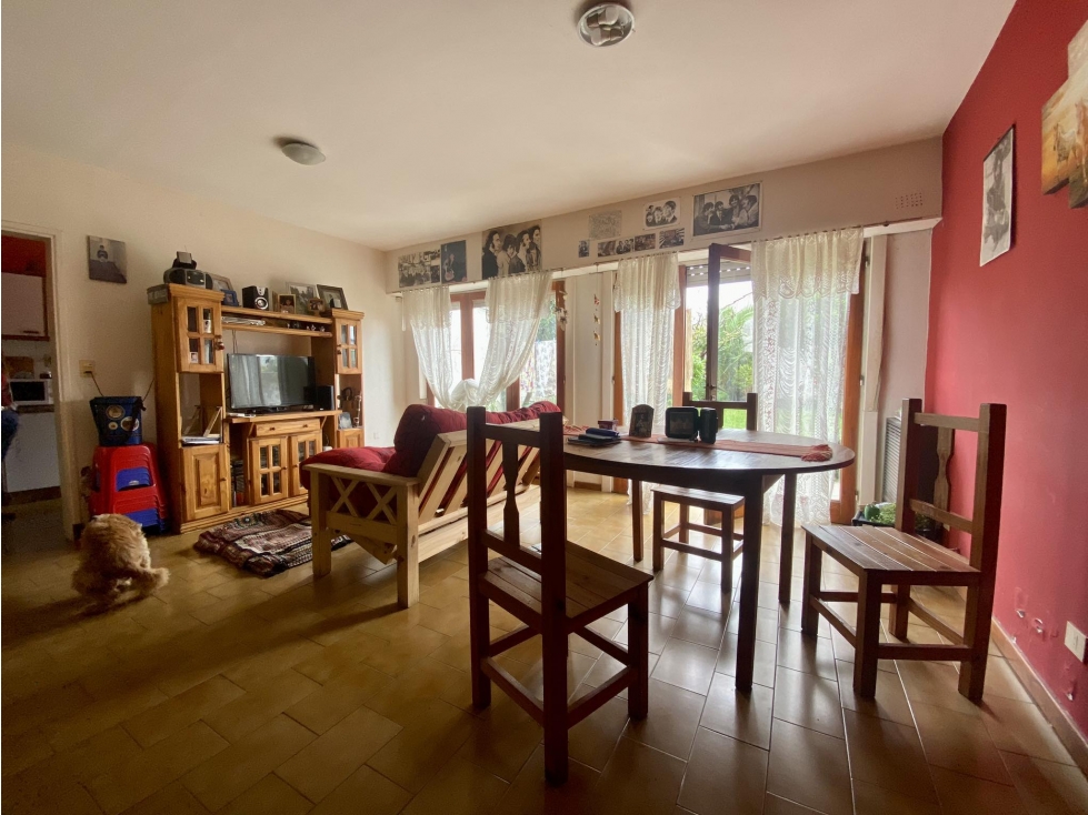 LATORRE PROP. VENDE PH CON PARQUE - PINOS DE ANCHORENA