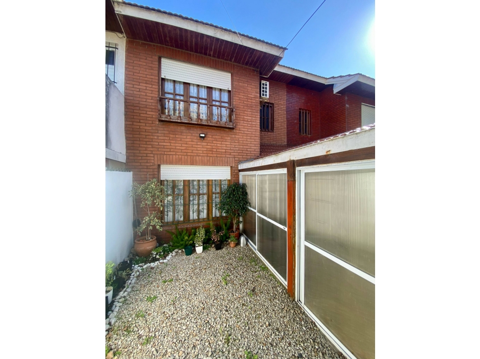 LATORRE PROP. VENDE DUPLEX 3 AMB EN PARQUE LURO