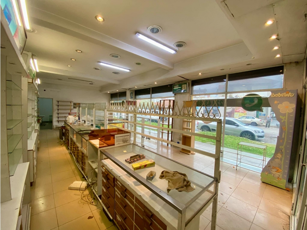 LATORRE PROP. ALQUILA EXCELENTE LOCAL COMERCIAL — foto 5