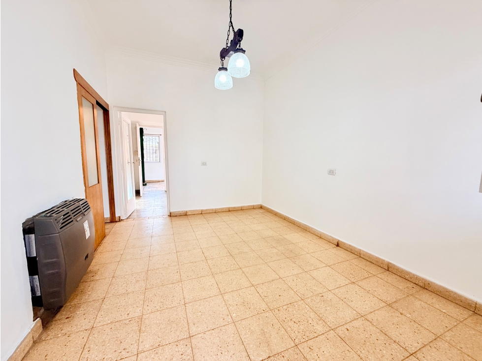 LATORRE PROP. VENDE CASA 3 AMB CON PARQUE - APTO CREDITO - 2