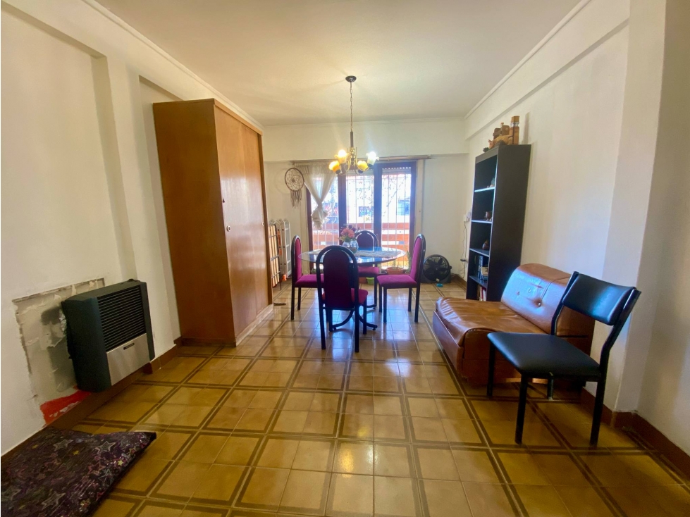 LATORRE PROP. VENDE DEPTO 3 AMB AL FRENTE CON BALCON