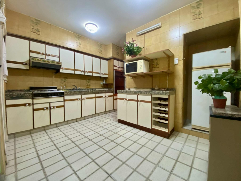 LATORRE PROP. VENDE CHALET C/ GARAGE EN ZONA CHAUVIN — foto 6