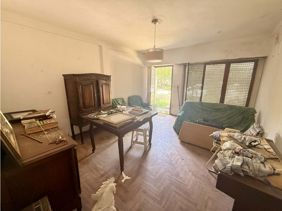 LATORRE PROP. VENDE CHALET 4 AMB CON PARQUE — foto 2