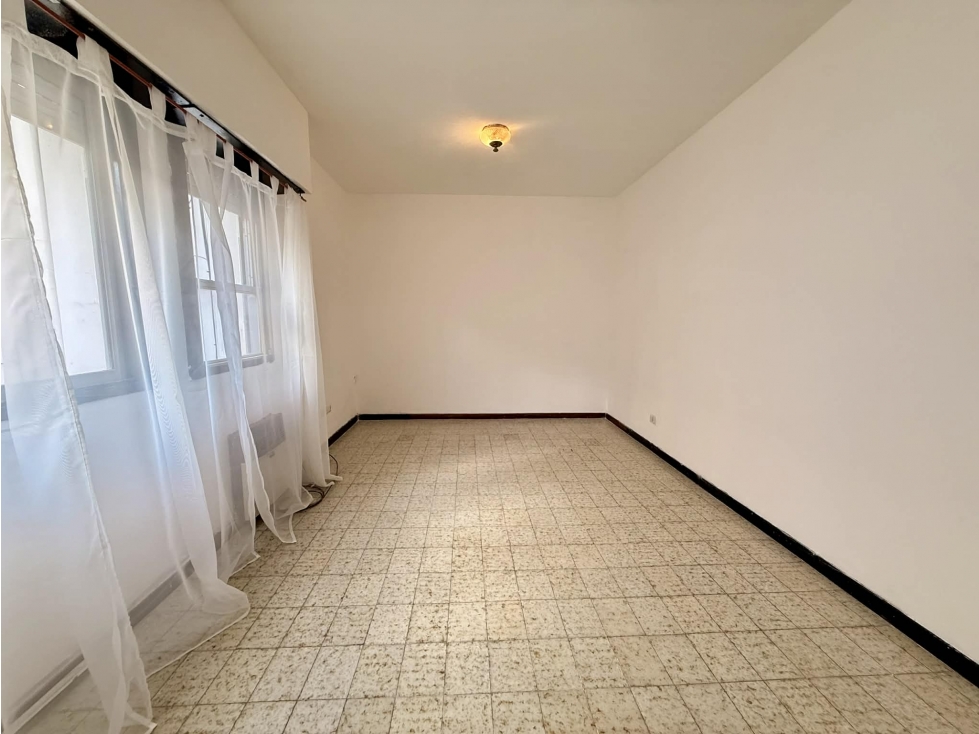 LATORRE PROP. VENDE MONOAMBIENTE EN EL CENTRO — foto 3