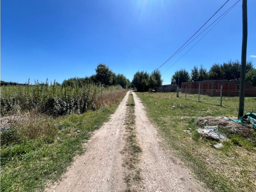 LATORRE PROP. VENDE HERMOSO LOTE EN FELIX U CAMET — foto 6