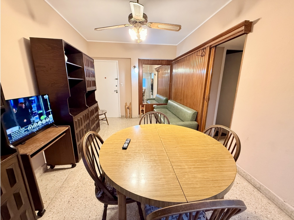 LATORRE PROP. VENDE DEPTO 2 AMB AL FRENTE - CENTRO - 6