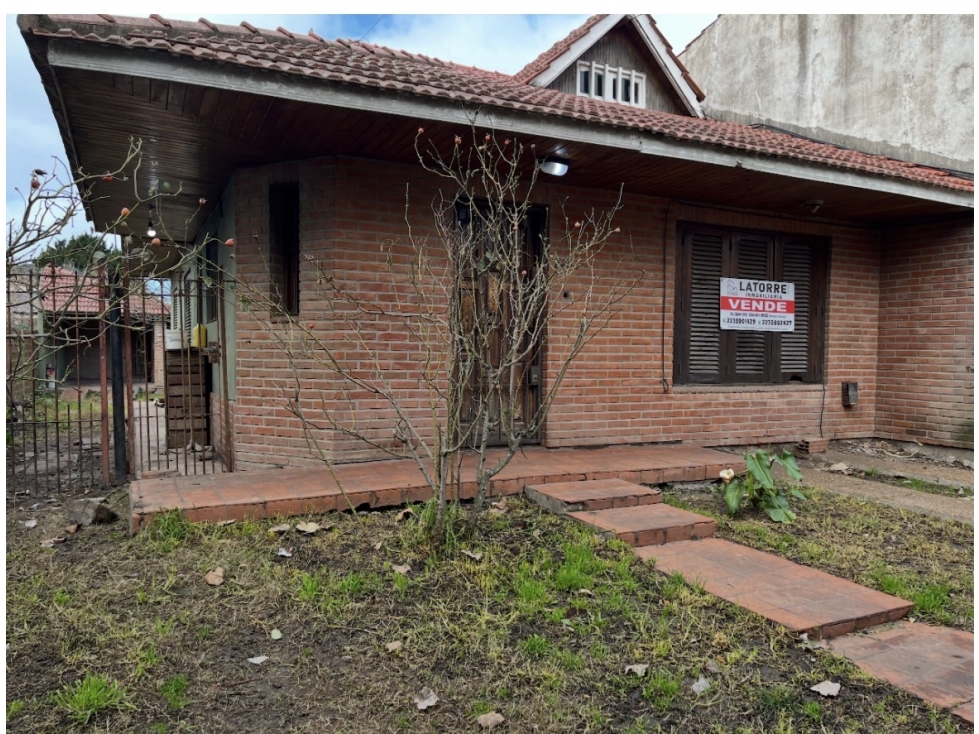 LATORRE PROP VENDE CHALET 4 AMB CON PARQUE - 1