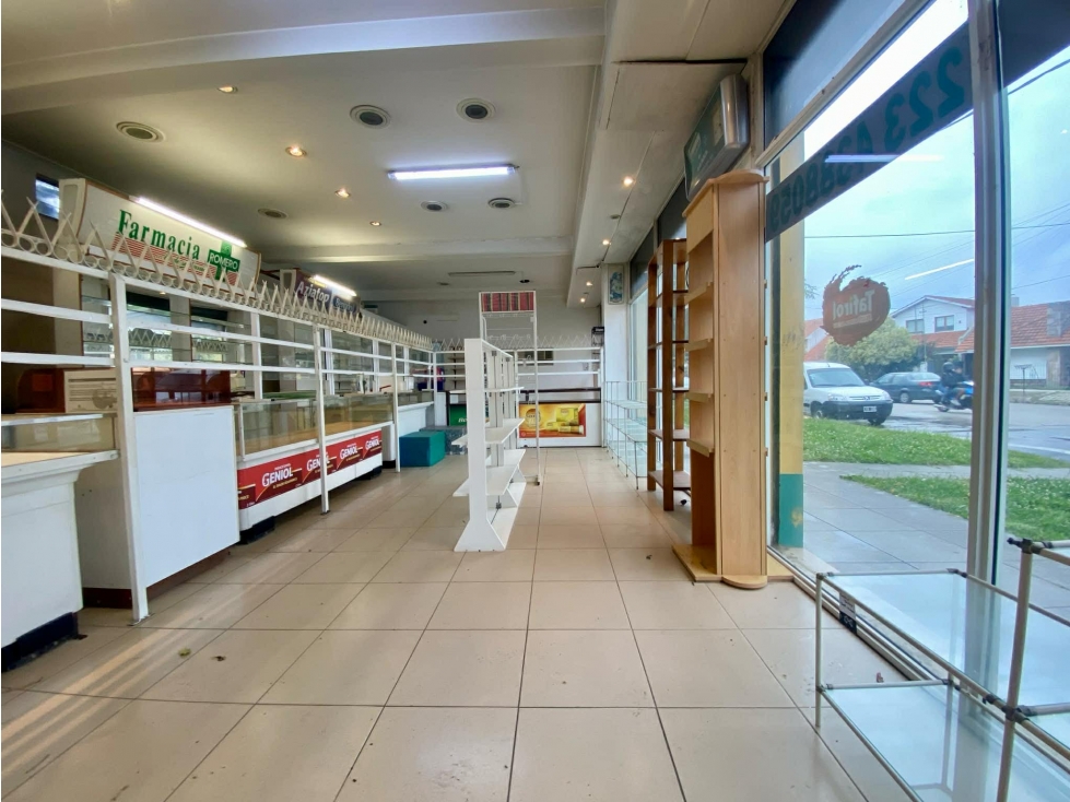 LATORRE PROP. ALQUILA EXCELENTE LOCAL COMERCIAL — foto 4