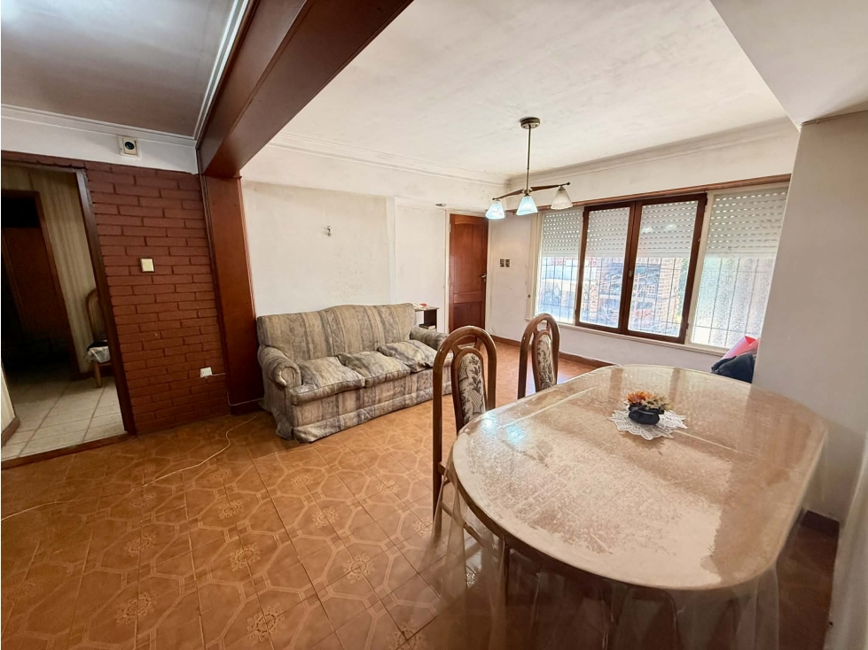 LATORRE PROP. VENDE CHALET 4 AMB CON PARQUE Y GARAGE — foto 6