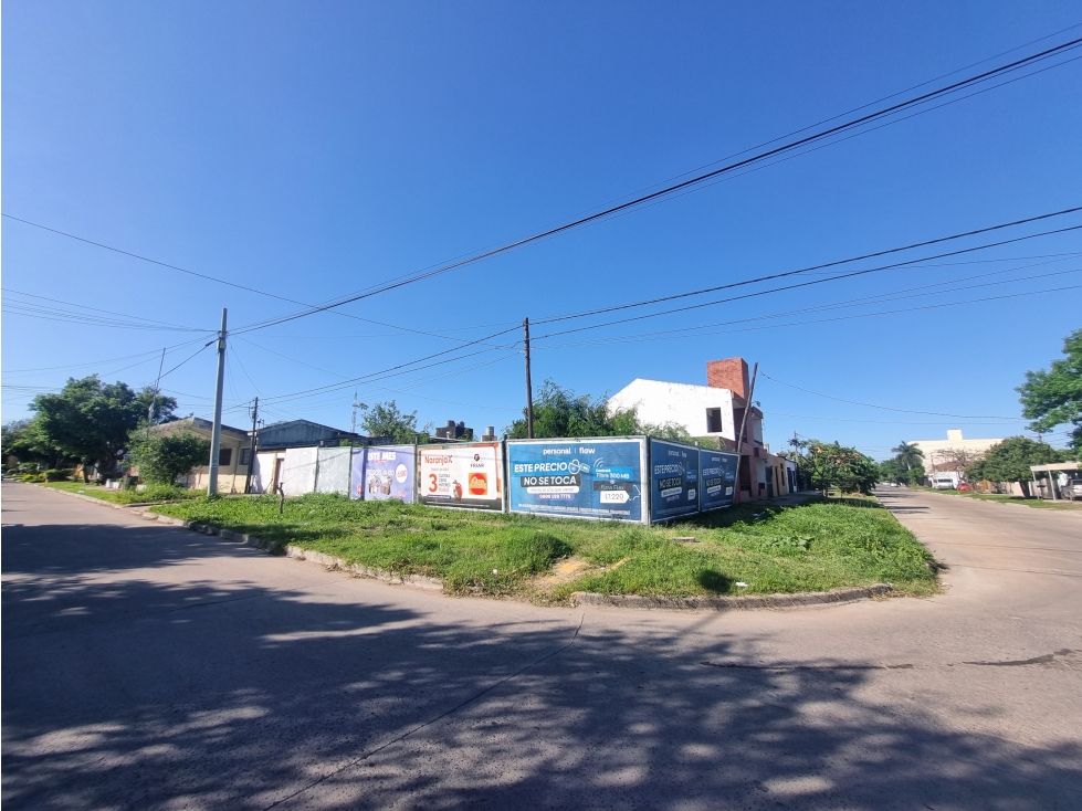 Pequeña gran esquina con proyecto para 13 UF. Oportunidad! - 1