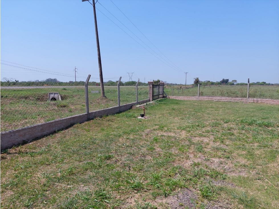 Galpón a estrenar sobre autovía Ruta 16 en venta! - 2