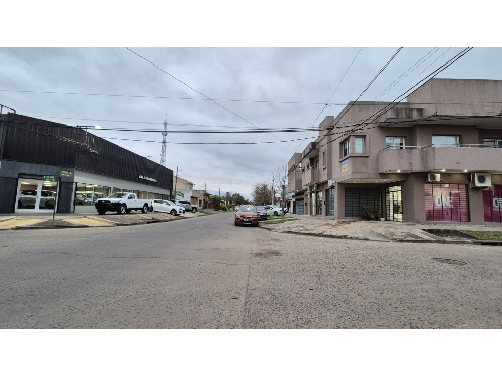 La esquina asombrosa! Locales y departamentazo en venta... — foto 2