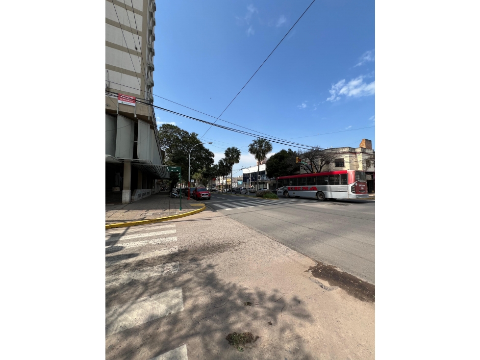 Departamento GIGANTE de 3 dormitorios, el "CENTENARIO"! — foto 4