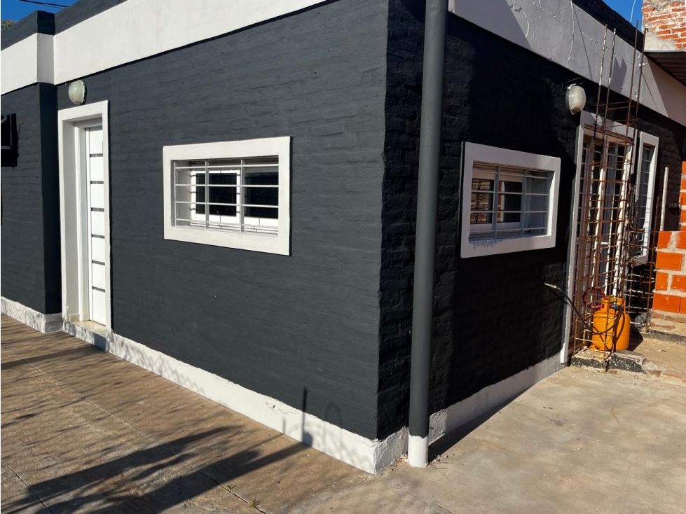 Casa con gran futuro en zona norte! OPORTUNIDAD - 4