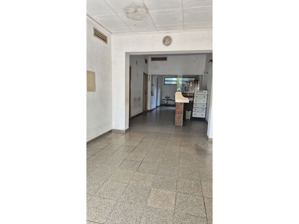 Consultorios u Oficinas sobre asfalto en Barranqueras! - 4