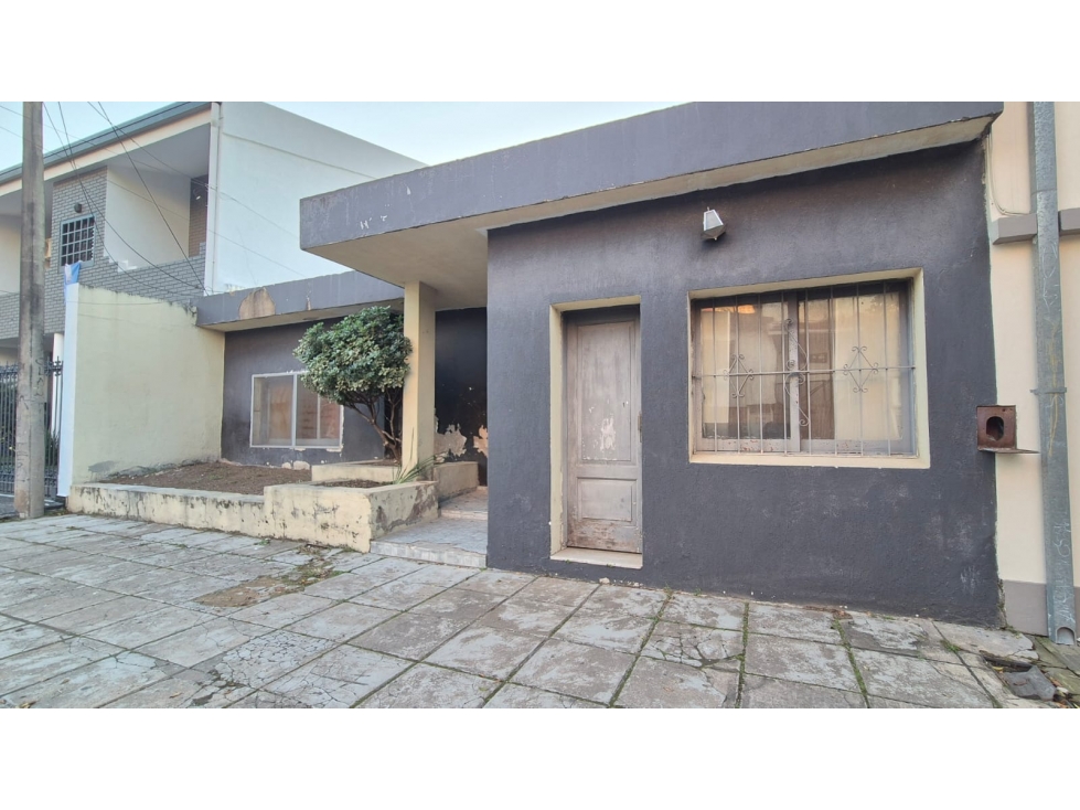 Casa céntrica con departamento, ideal para inversión! - 3