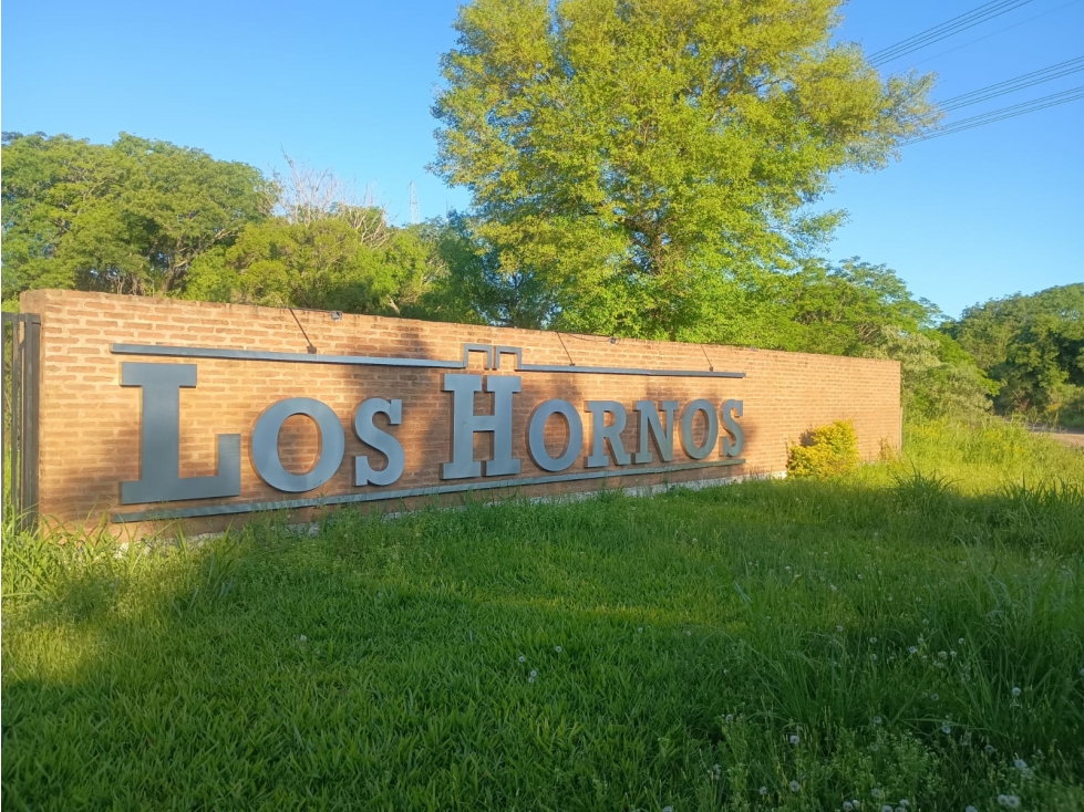 Hermoso terreno de 600 m2 en Los Hornos, Colonia Benítez - 2