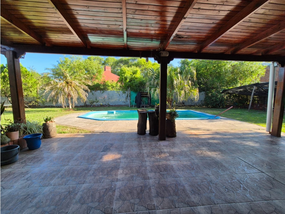 Casa con pileta sobre Ruta 11 camino a Colonia Benítez! — foto 6