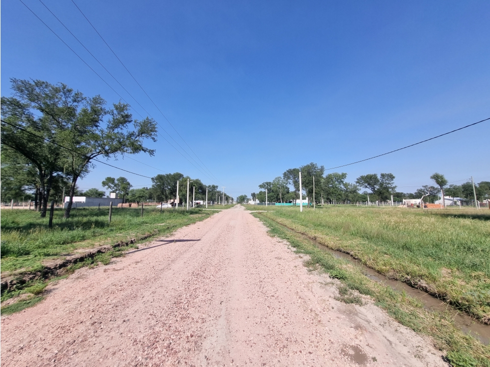Quincho con pileta y casa a terminar en venta! - 6