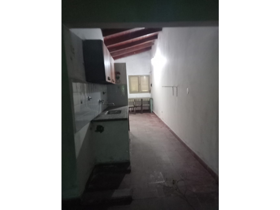 Casa 3 dormitorios en esquina céntrica y asfaltada, Puerto Tirol - 3