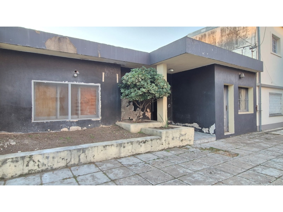 Casa céntrica con departamento, ideal para inversión! - 4