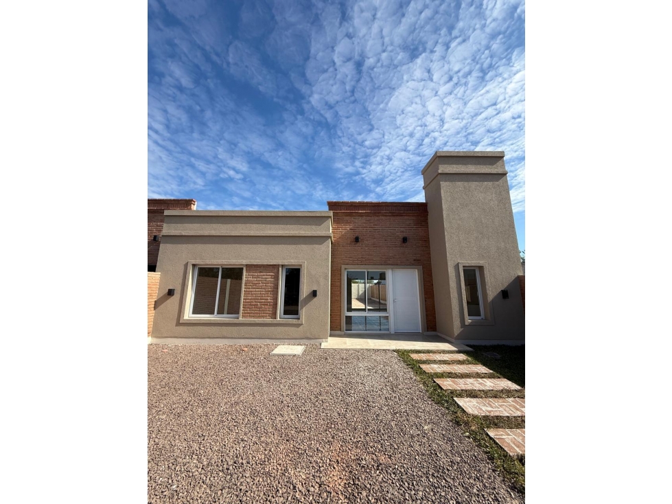 Casa 2 Dormitorios a Estrenar en Zona Norte!! — foto 2